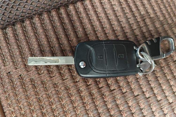 Used Wuling Yangguang 2025 Model 400km Bus Edition—Comfort Edition Vehicle Key