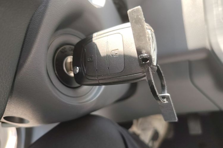 Used Wuling Yangguang 2025 Model 400km Bus Edition—Comfort Edition Vehicle Key
