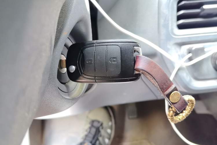 Used Wuling Yangguang 2025 Model 400km Bus Edition—Comfort Edition Vehicle Key