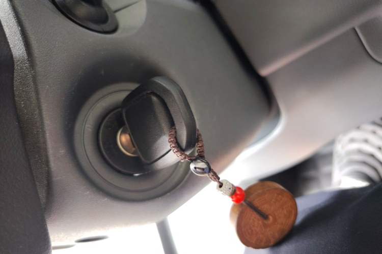 Used Wuling Yangguang 2025 Model 400km Bus Edition—Comfort Edition Vehicle Key