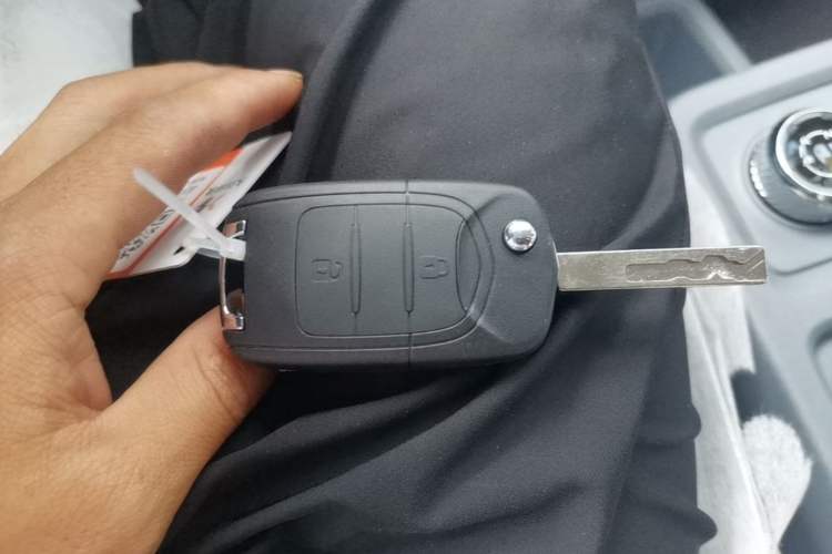 Used Wuling Yangguang 2025 Model 400km Bus Edition—Comfort Edition Vehicle Key