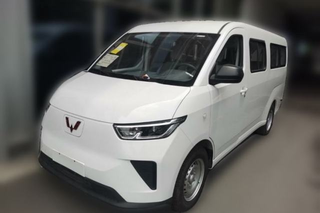 Used Wuling Yangguang 2025 Model 400km Bus Edition—Comfort Edition