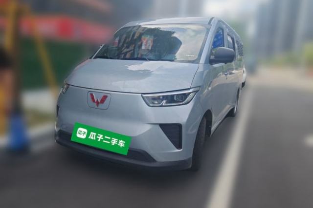 Used Wuling Yangguang 2026 Model, 440km Bus Comfort Edition, 6 Seats