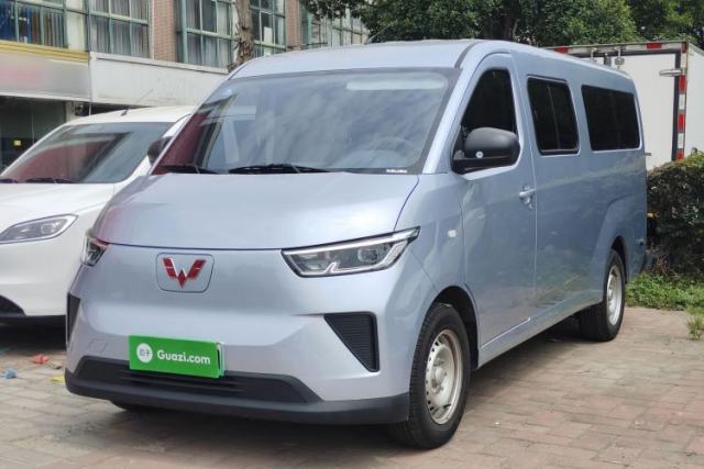 Used Wuling Yangguang 2026 Model, 440km Bus Comfort Edition, 6 Seats