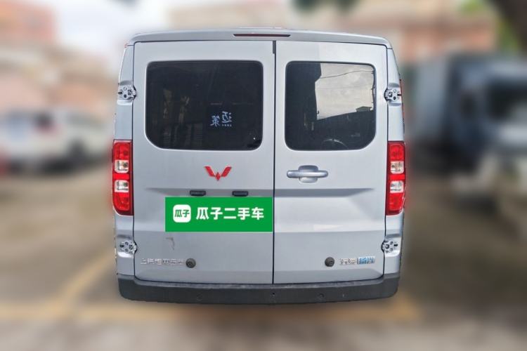 Used Wuling Yangguang 2026 Model, 440km Bus Comfort Edition, 6 Seats Rear