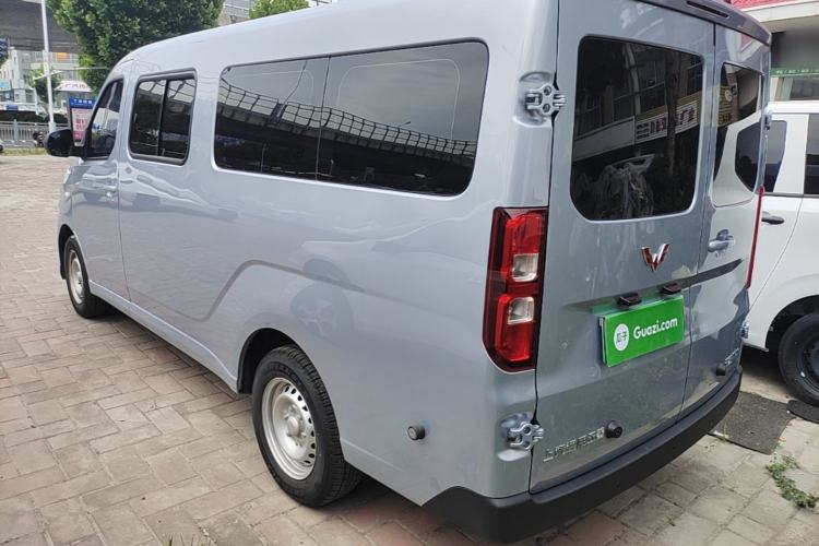Used Wuling Yangguang 2026 Model, 440km Bus Comfort Edition, 6 Seats Rear Left 45 Deg