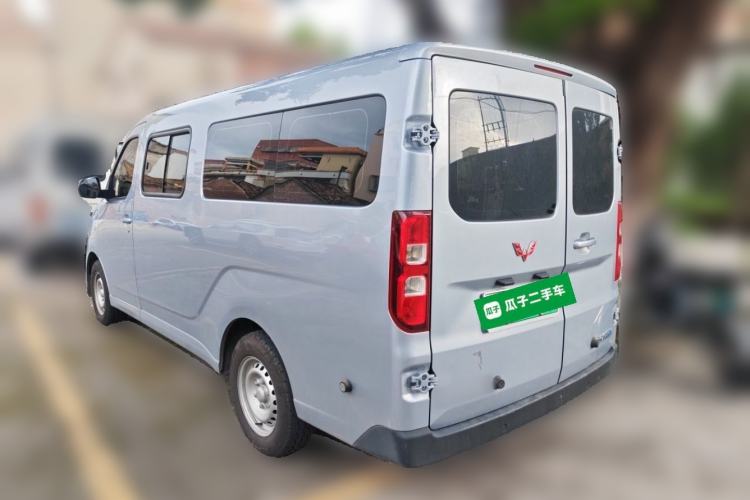 Used Wuling Yangguang 2026 Model, 440km Bus Comfort Edition, 6 Seats Rear Left 45 Deg