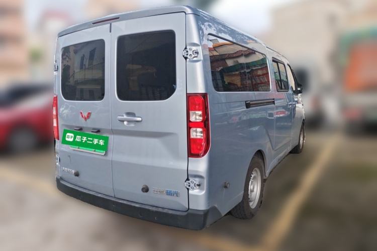 Used Wuling Yangguang 2026 Model, 440km Bus Comfort Edition, 6 Seats Rear Right 45 Deg