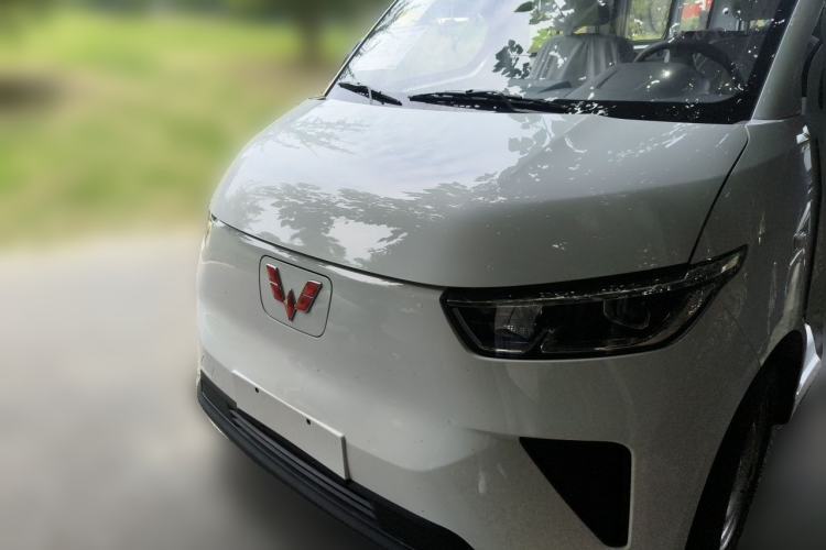 Used Wuling Yangguang 2026 Model, 440km Bus Comfort Edition, 6 Seats Guazi used car, China used car export, Used car for sale, Used  cars, Cheapest cars for sale