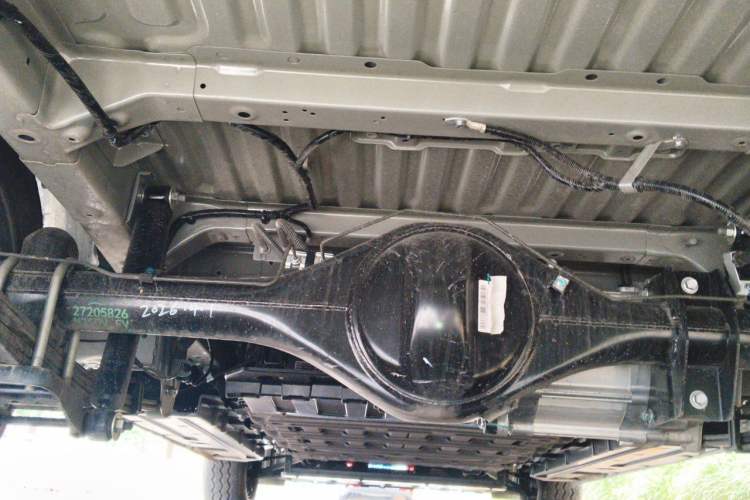Used Wuling Yangguang 2026 Model, 340km Bus CATL Custom Edition Chassis Rear