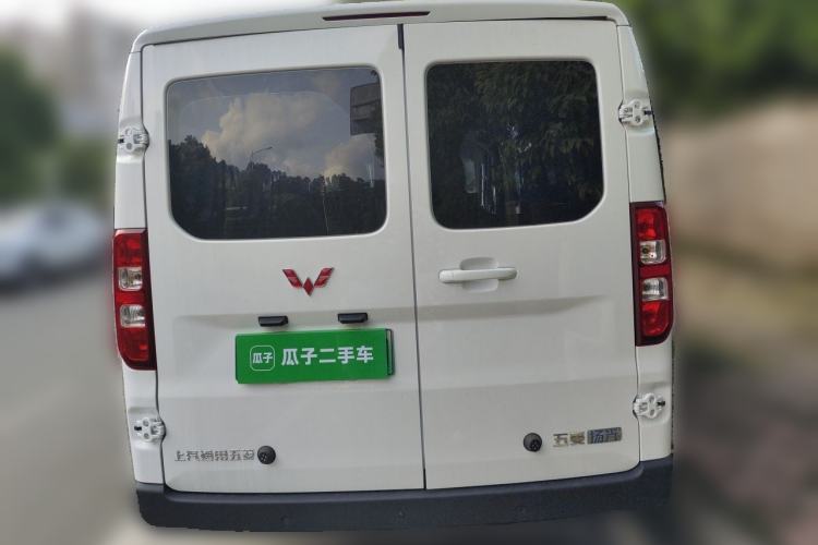 Used Wuling Yangguang 2026 Model, 440km Bus Comfort Edition, 6 Seats Exterior 4