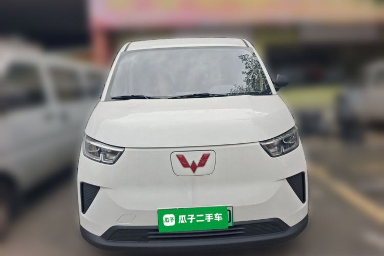 Used Wuling Yangguang 2026 Model, 440km Bus Comfort Edition, 6 Seats Front