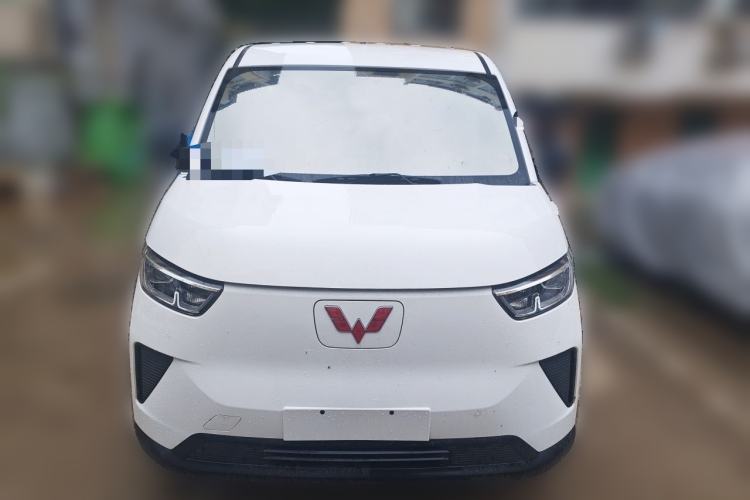 Used Wuling Yangguang 2026 Model, 440km Bus Comfort Edition, 6 Seats Front