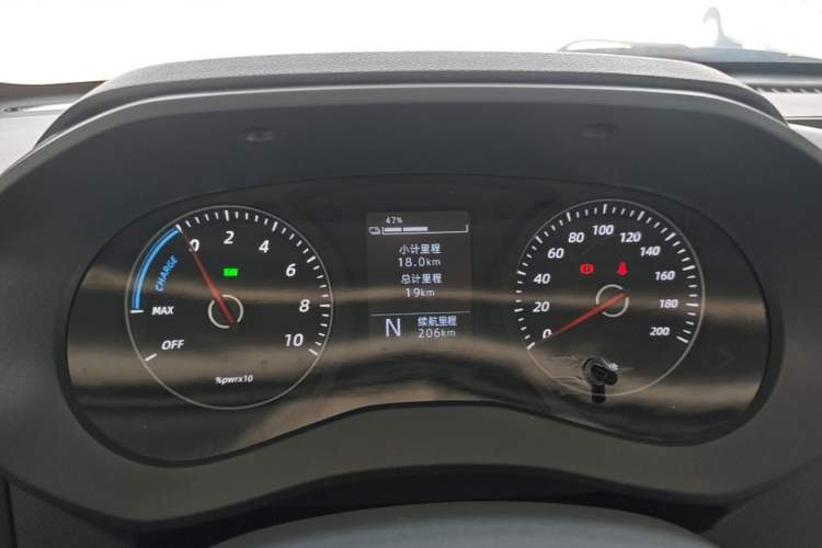 Used Wuling Yangguang 2026 Model, 440km Bus Comfort Edition, 6 Seats Instrument Cluster
