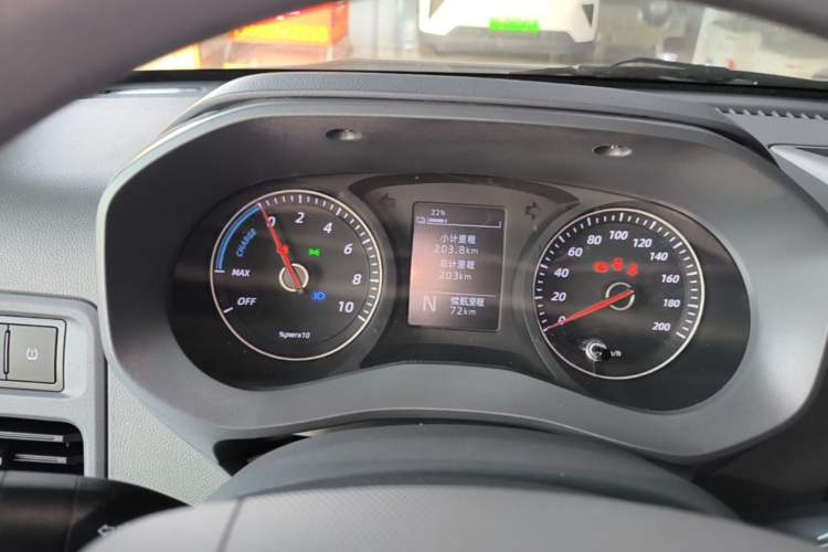 Used Wuling Yangguang 2026 Model, 330km Bus Comfort Edition Instrument Cluster