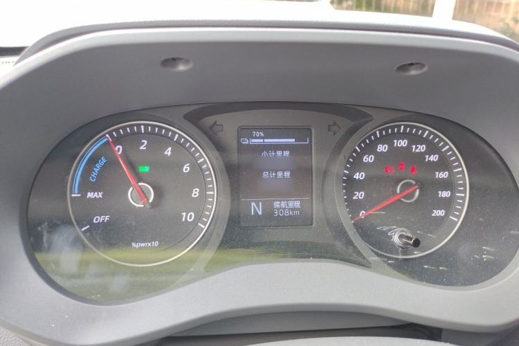 Used Wuling Yangguang 2026 Model, 440km Bus Comfort Edition, 6 Seats Instrument Cluster