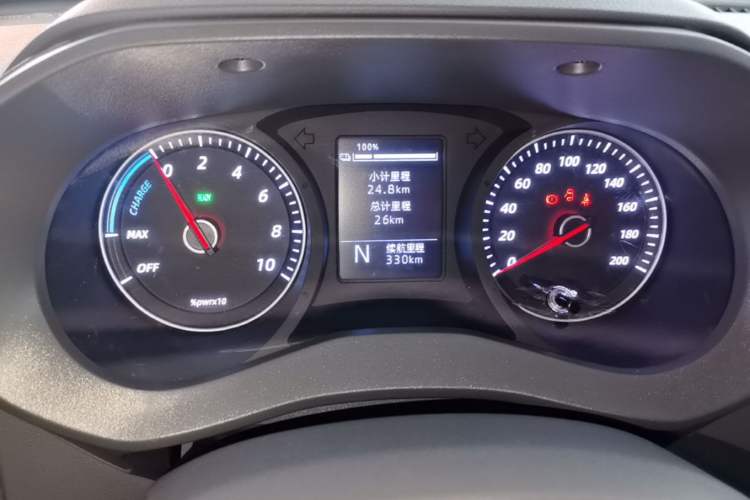 Used Wuling Yangguang 2026 Model, 330km Bus Comfort Edition Instrument Cluster