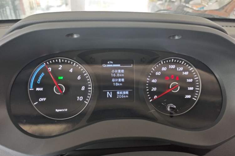 Used Wuling Yangguang 2026 Model, 440km Bus Comfort Edition, 6 Seats Instrument Cluster