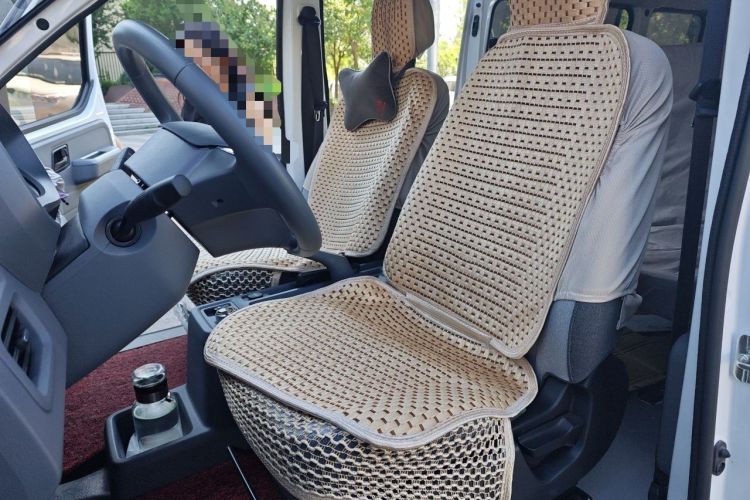 Used Wuling Yangguang 2026 Model, 440km Bus Comfort Edition, 6 Seats Left Front Seat