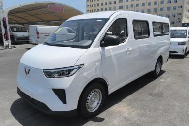 Used Wuling Yangguang 2026 Model, 330km Bus Comfort Edition