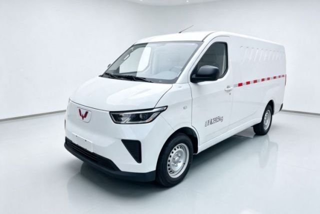Used Wuling Yangguang 2026 Model, 300km Window-Sealed Practical Edition