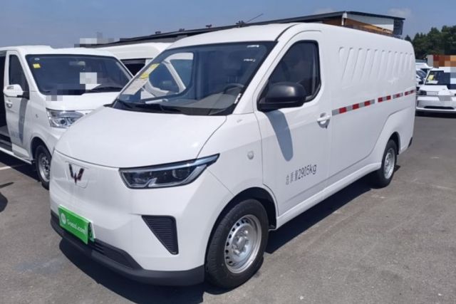 Used Wuling Yangguang 2026 Model, 300km Window-Sealed Practical Edition