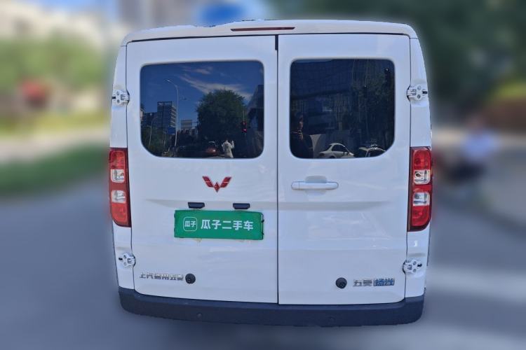 Used Wuling Yangguang 2026 Model, 440km Bus Comfort Edition, 6 Seats Rear
