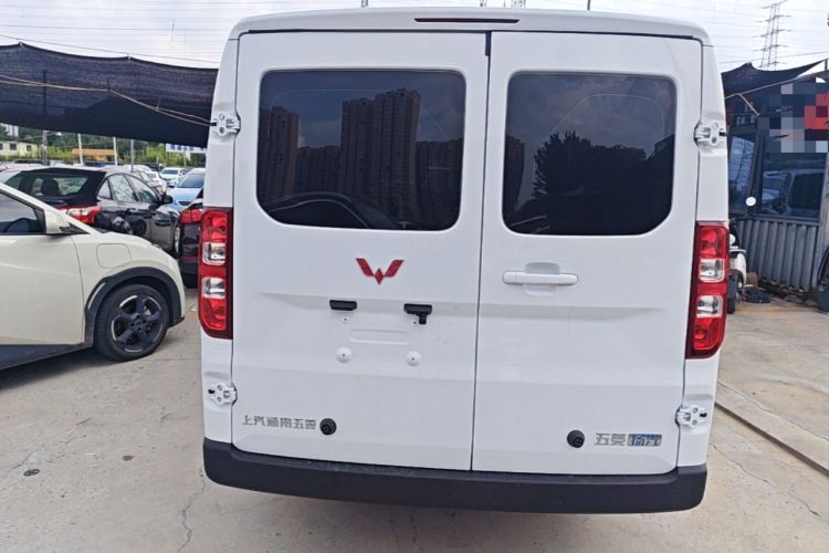 Used Wuling Yangguang 2026 Model, 440km Bus Comfort Edition, 6 Seats Rear