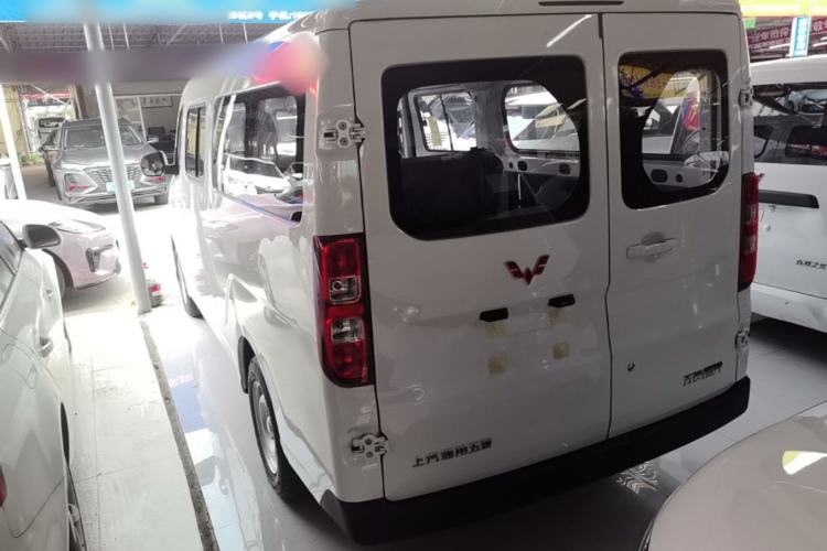 Used Wuling Yangguang 2026 Model, 330km Bus Comfort Edition Rear Left 45 Deg
