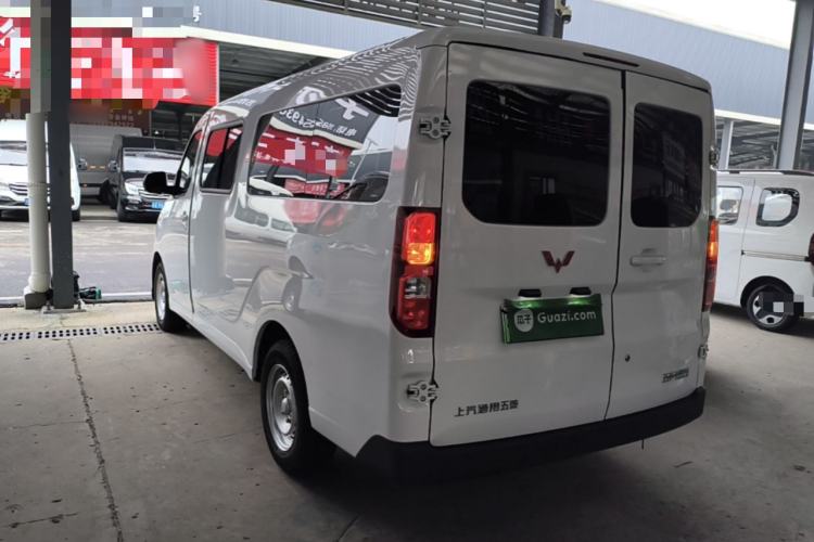Used Wuling Yangguang 2026 Model, 440km Bus Comfort Edition, 6 Seats Rear Left 45 Deg
