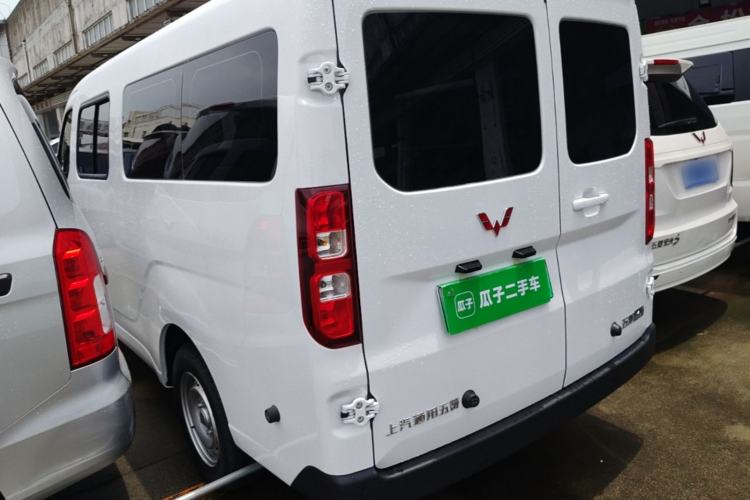 Used Wuling Yangguang 2026 Model, 440km Bus Comfort Edition, 6 Seats Rear Left 45 Deg