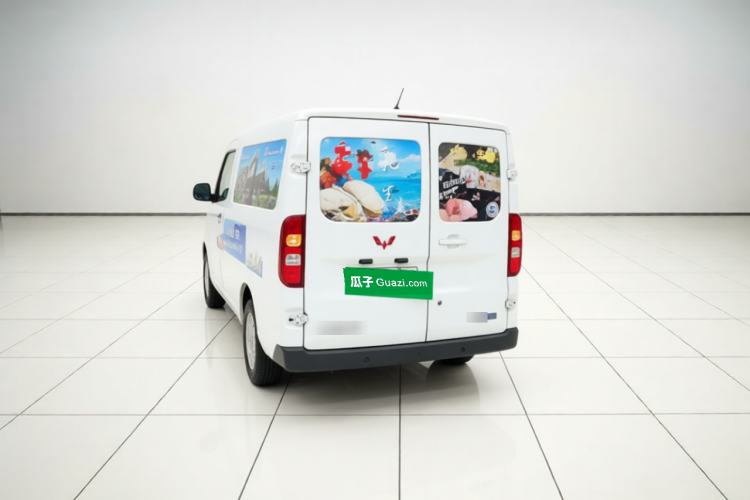 Used Wuling Yangguang 2026 Model, 330km Bus Comfort Edition Rear Left 45 Deg