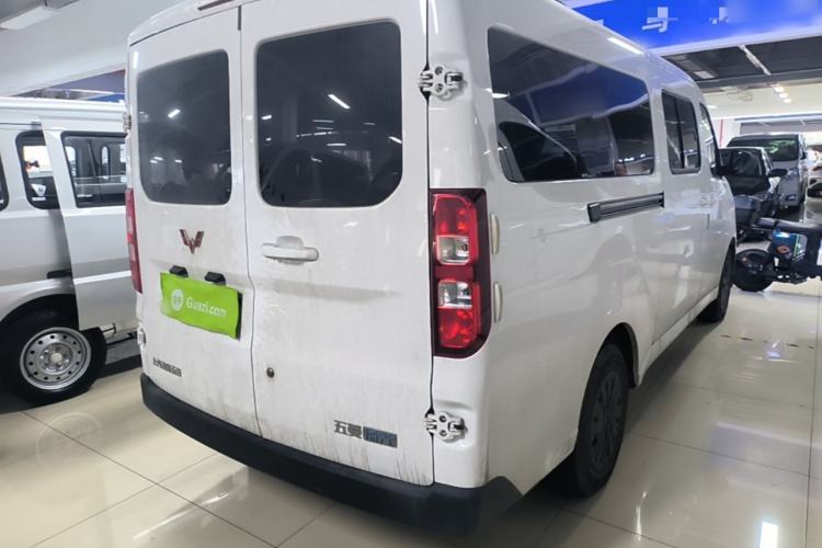 Used Wuling Yangguang 2026 Model, 330km Bus Comfort Edition Rear Right 45 Deg