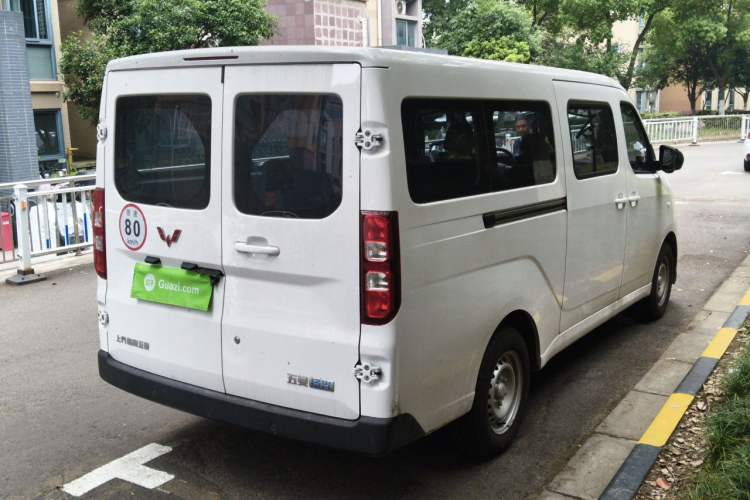 Used Wuling Yangguang 2026 Model, 340km Bus CATL Custom Edition Rear Right 45 Deg