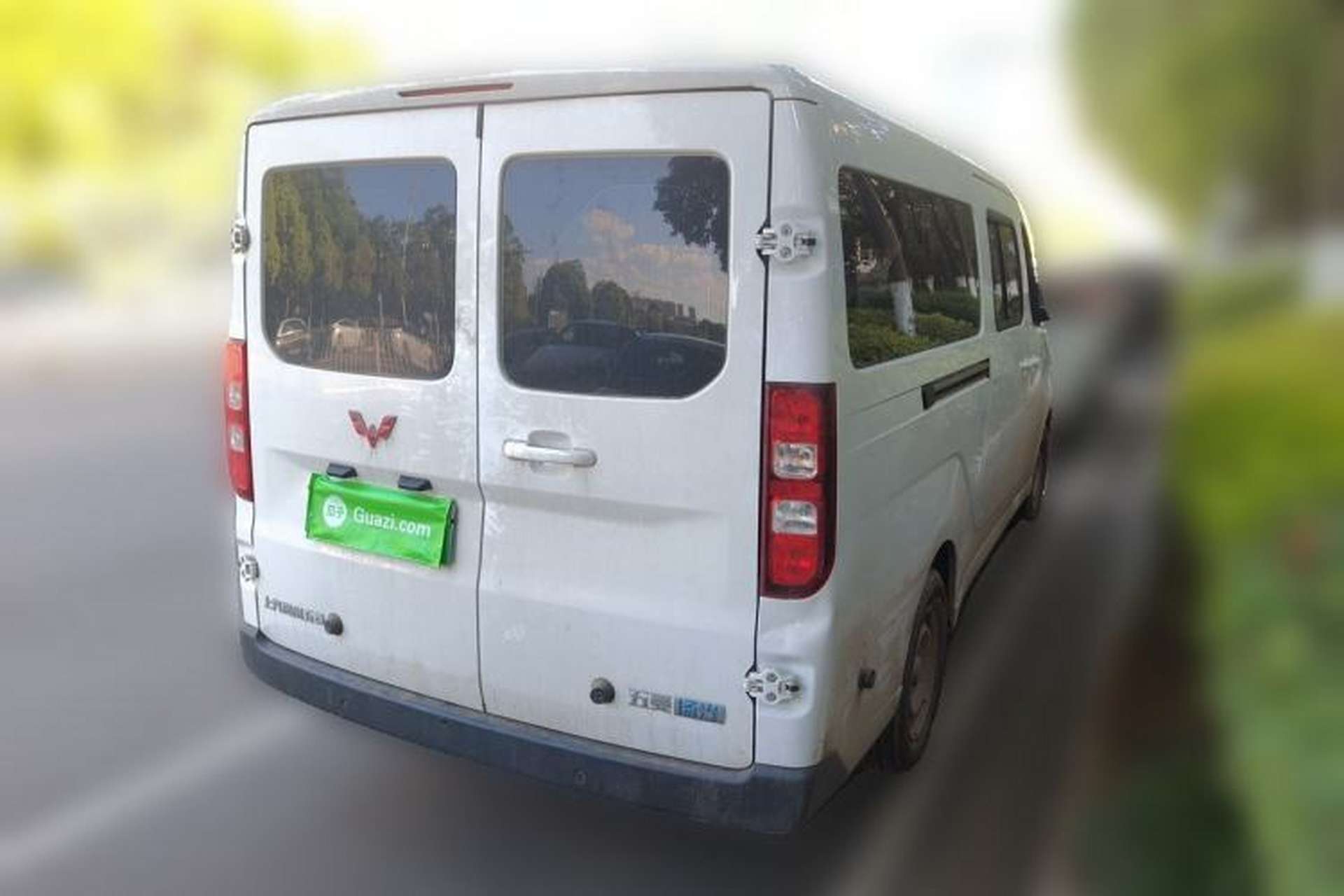 Used Wuling Yangguang 2026 Model, 440km Bus Comfort Edition, 6 Seats Rear Right 45 Deg