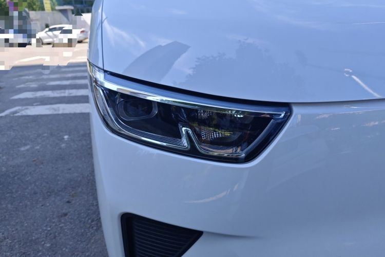 Used Wuling Yangguang 2026 Model, 440km Bus Comfort Edition, 6 Seats Right Front Headlight
