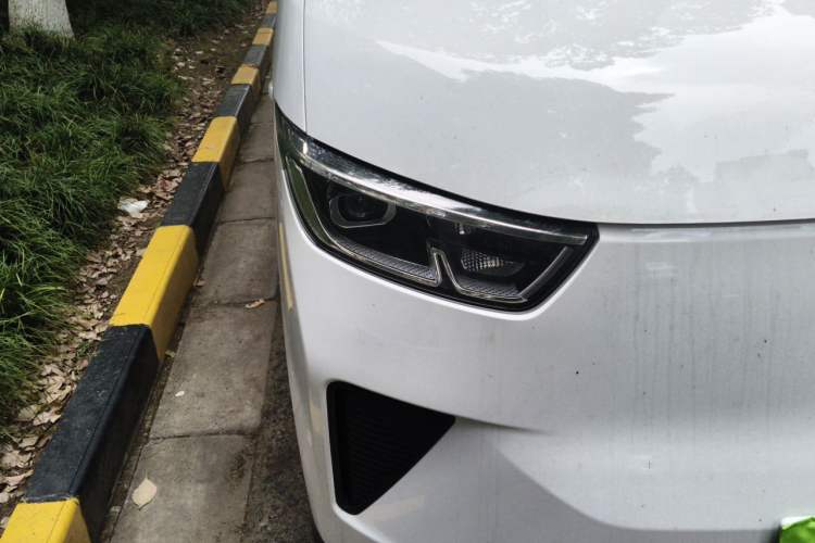 Used Wuling Yangguang 2026 Model, 340km Bus CATL Custom Edition Right Front Headlight