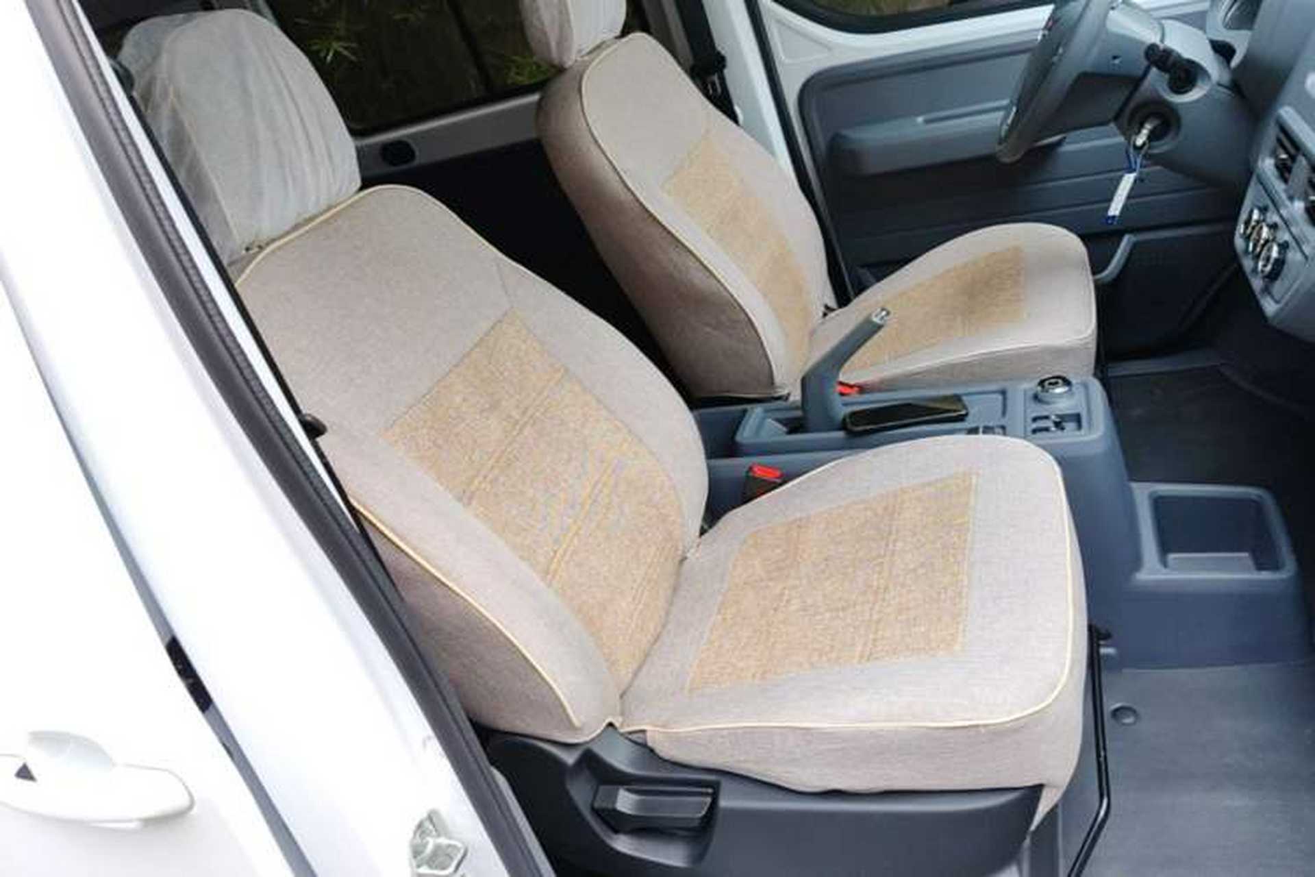 Used Wuling Yangguang 2026 Model, 330km Bus Comfort Edition Right Front Seat