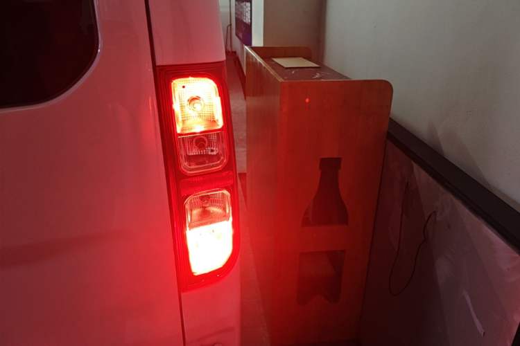 Used Wuling Yangguang 2026 Model, 330km Bus Comfort Edition Right Rear Taillight