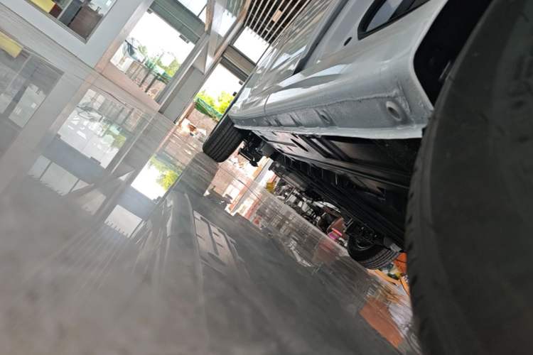Used Wuling Yangguang 2026 Model, 440km Bus Comfort Edition, 6 Seats Right Side Sill