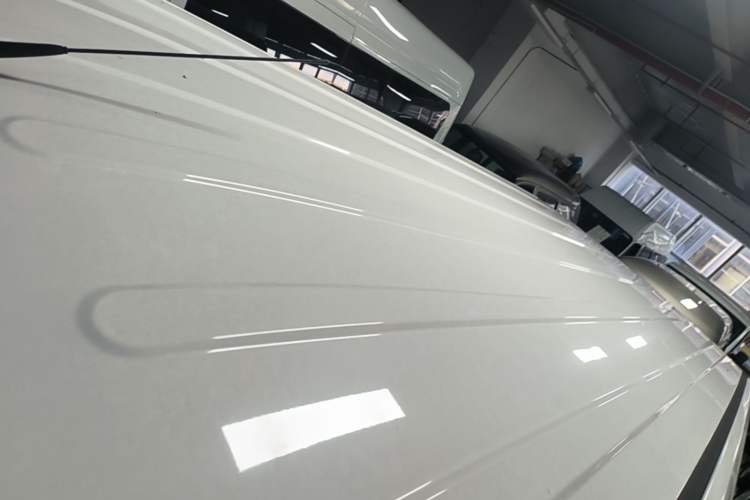 Used Wuling Yangguang 2026 Model, 330km Bus Comfort Edition Roof