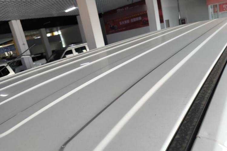 Used Wuling Yangguang 2026 Model, 330km Bus Comfort Edition Roof
