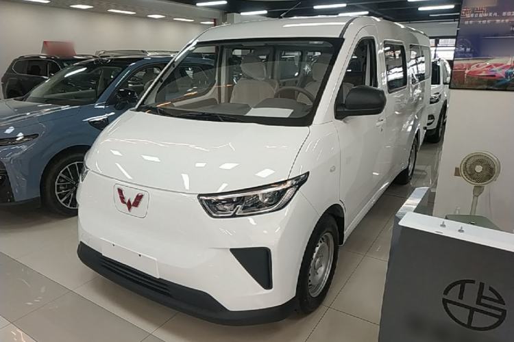 Wuling Yangguang 2026 Model, 440km Bus Comfort Edition, 6 Seats