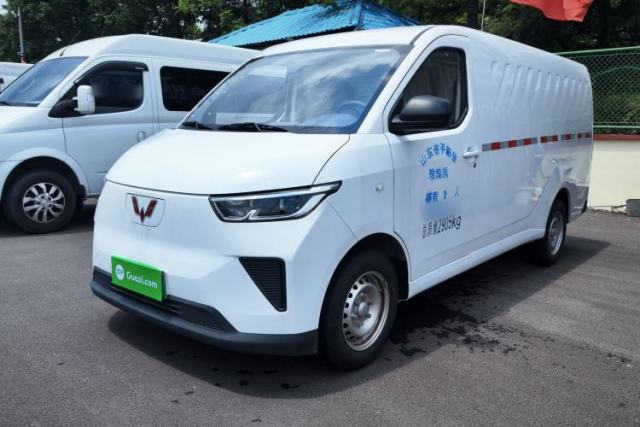Used Wuling Yangguang 2026 Model, 300km Window-Sealed Comfort Edition