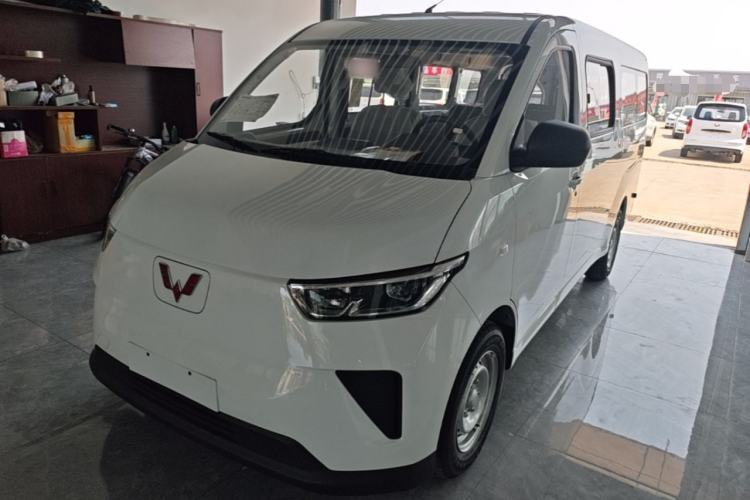 Used Wuling Yangguang 2026 Model, 440km Bus Comfort Edition, 6 Seats Guazi used car, China used car export, Used car for sale, Used  cars, Cheapest cars for sale