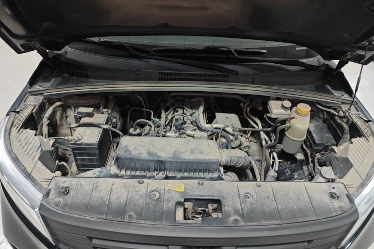 Used Wuling Zhengcheng 2021 1.5T Manual Comfort Version Engine Bay