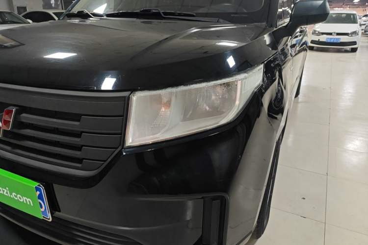 Used Wuling Zhengcheng 2021 1.5T Manual Comfort Version Left Front Headlight