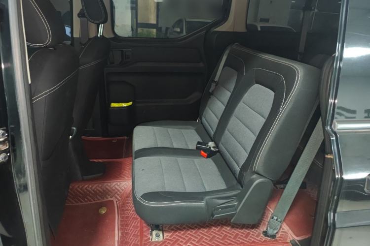 Used Wuling Zhengcheng 2021 1.5T Manual Comfort Version Left Rear Seat