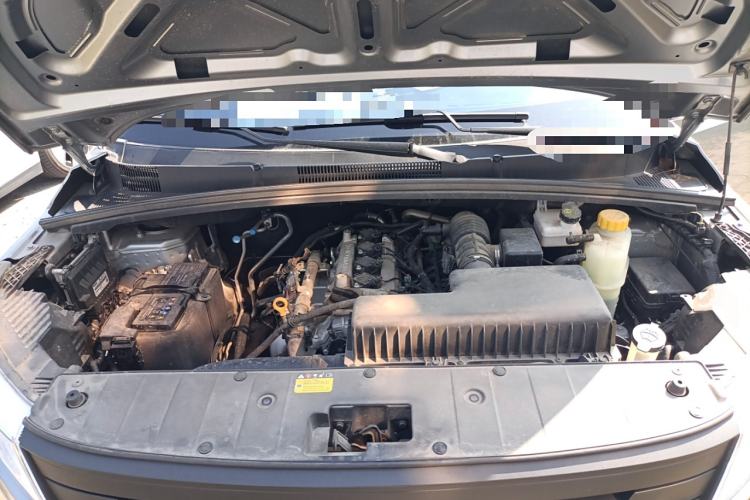 Used Wuling Zhengcheng 2022 2.0L Manual Entrepreneurial Version Engine Bay