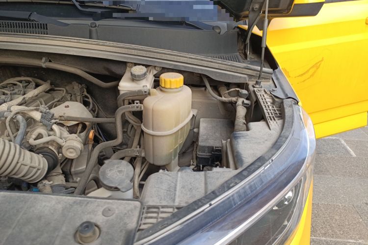Used Wuling Zhengcheng 2021 1.5T Manual Luxury Version Engine Bay Left